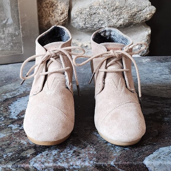 Toms Desert Wedge Tan Suede Ankle Booties Size 6 - Picture 5 of 15